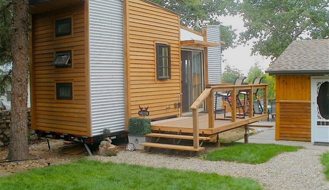 DragonFly Tiny House - Regina Beach, Saskatchewan in Regina Beach