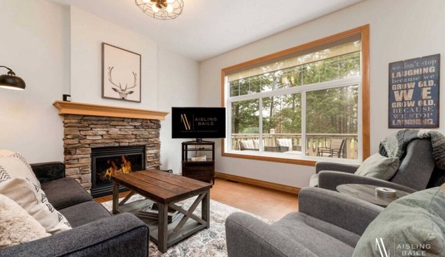 Eagle Crest | Steam Shower | Fireplace | Springs in Radium Hot Springs