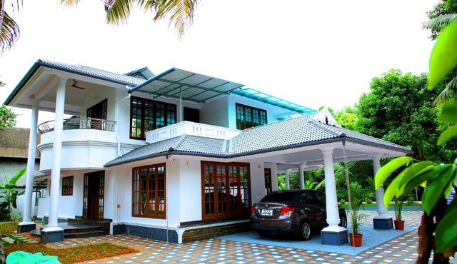 Elegant River Front Villa in Alwaye