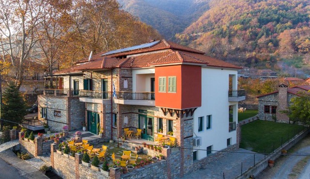 Evzin Hotel in Almopia