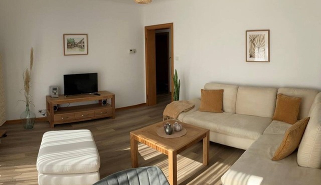 Ferienhaus im Obstgarten - Appartement/fewo, Dusche, WC, 1 Schlafraum in Kirn