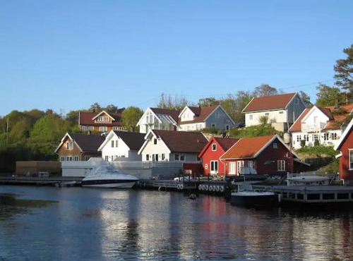 Flekkerøy sjøboder 4 soverom 8 senger in Kjere
