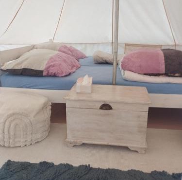 Glamping Mezi ploty in Studenec