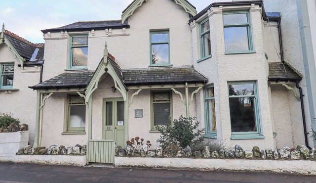 GRETA MILL, pet friendly, luxury holiday cottage in Keswick in Keswick