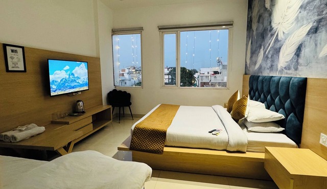 HolidayVilla & Suites Amritsar in Amritsar