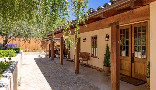 Horizon -Roomy 3BR 3Ba Gorgeous Garden 30Night Min in Carmel Valley