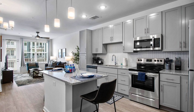 LuxStay: Upscale Temp Haven in Midlothian