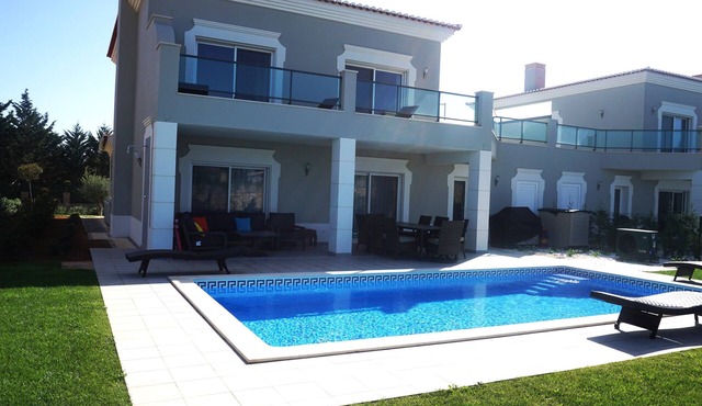 Luxury 4 Bedroom Villa on Boavista Golf Resort, Lagos in Lagos
