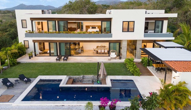 Luxury 7 BR Villa Oceanview W/Chef & Pool! in Punta de Mita