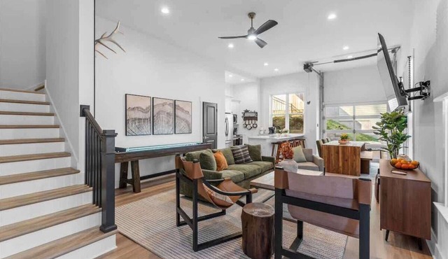 Modern 4BR Group Stay | Private Patio + Downtown in Chattanooga