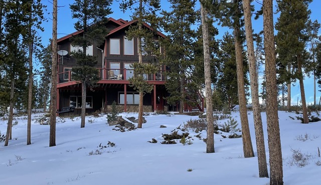 Mountain Top Home with Breathtaking Panoramic Views in Tabernash