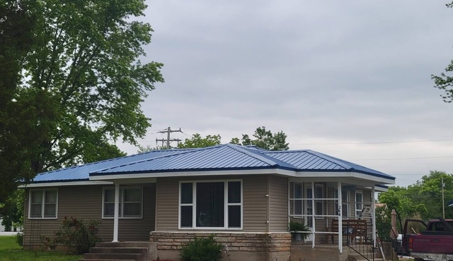 Nana's Townhouse centrally located in the Heart of the Ozarks. in Licking