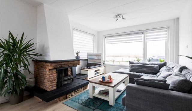 Nice Spacious House Near Amsterdam And Schiphol in Zwanenburg