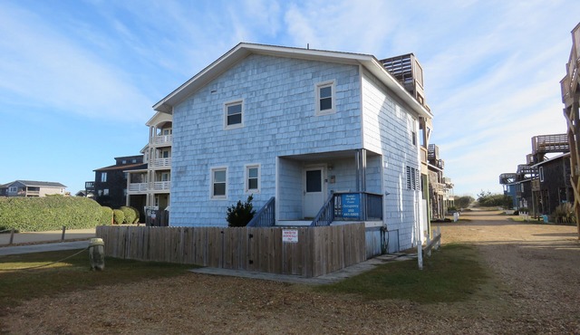 Ocean Side/Crow's Nest Views/Fenced pet yard/xbox one S/pet friendly in Nags Head