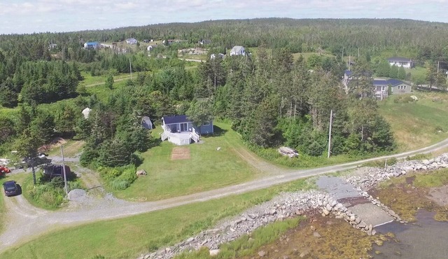 Oceanfront/peaceful - Housekeeping Cottage with water access. in Musquodoboit Harbour