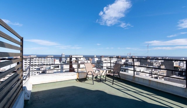 Penthouse Plaza Cagancha con Parrillero propio. in Montevideo