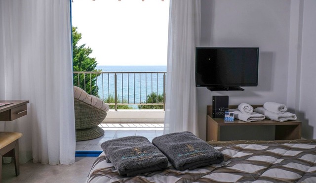 Pleasant Halkidiki Apartment | Maisonette 1 | Sea Front View & Position in Sithonia