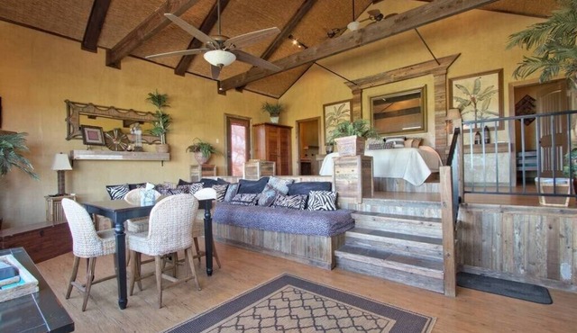 Pond House Bungalow at Bergheim Ranch in Kendall County