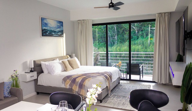 Premium Studio with Pool View in Mandeville