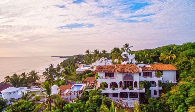 Private Beach- Amazing Surf- Pool -Staff - Gated Home- Suburban & Chef Available in Punta Mita