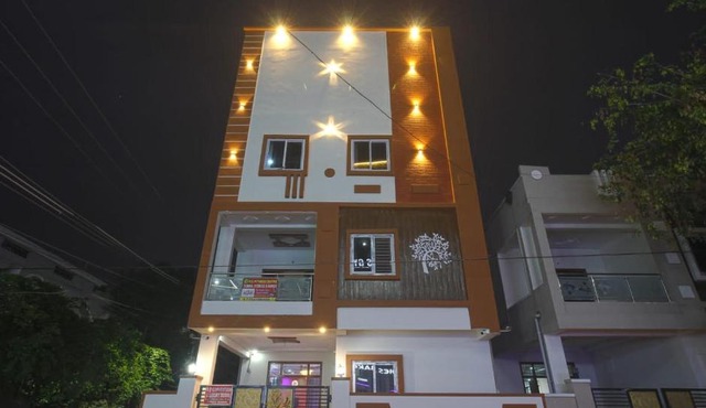 R D CONVENTION AND LUXURY ROOMS in Secunderābād
