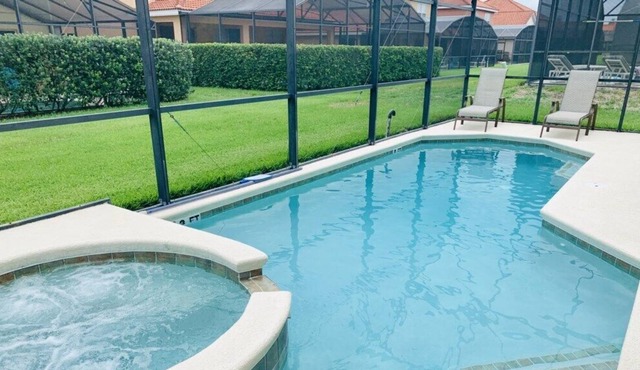 Ref 23. Superb 4 bedroom, 3 bathroom villa with pool. in Davenport