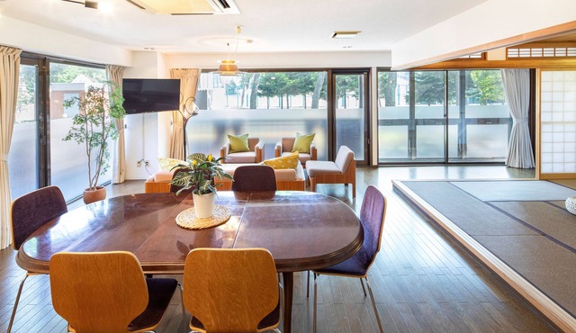 Relaxed and Quiet Parkside Family Apartment in Sapporo | 350m to Subway Station in Sapporo