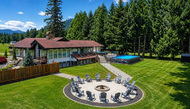 Resort-Style Retreat ~ Pool Hot Tub Theater Game Room Sauna Acreage in Arlington