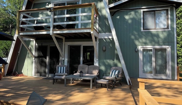 Riverfront Cabin – Summertime Escape in the Shenandoah Valley in Shenandoah
