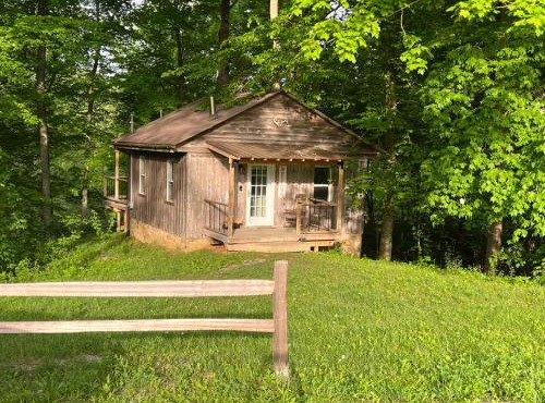 Salt Creek Cabin in Chillicothe