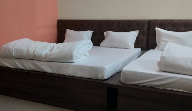 Shri Narayan home stay in Ujjain