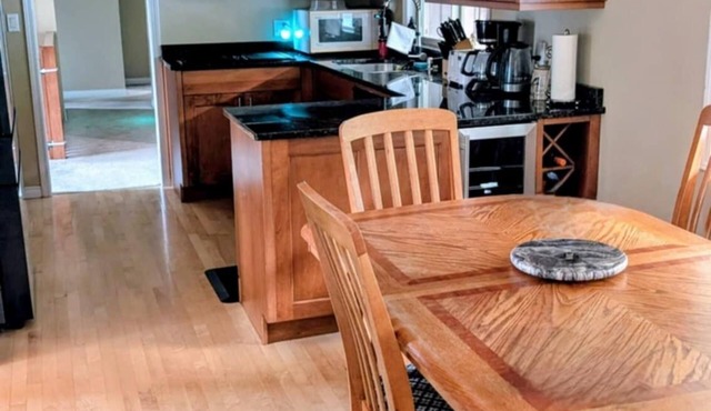 Spacious Home great for family, friends, business trip! in West Kelowna