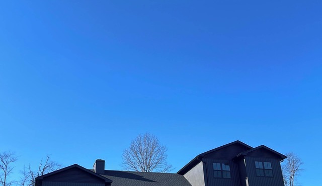 Stunning 10-Acre Luxury Retreat Breathtaking Views – 4BR, 4BA Near NYC & Warwick in Warwick