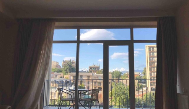 Sweet Home Sleeps 4 with Terrace in T'bilisi