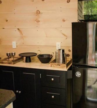 The Green Acres Cabin in Hamilton