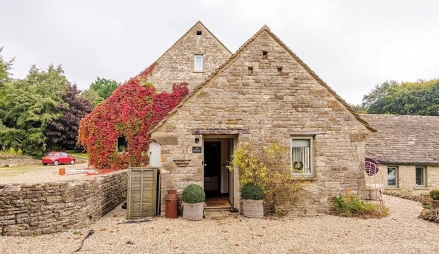 The Hideaway: Authentic Country Living in Birdlip