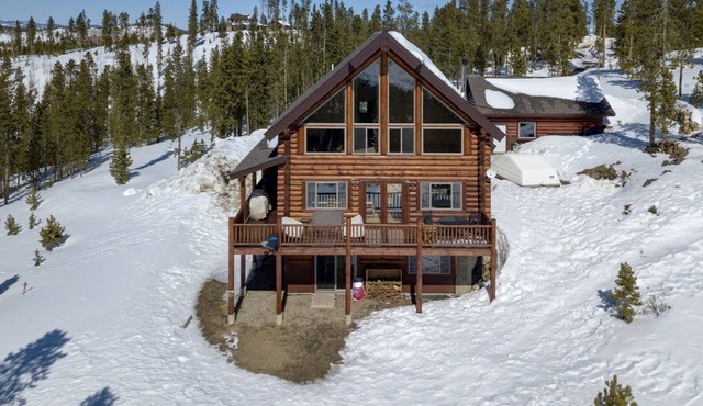 Top of the Mountain Log Home with BREATHTAKING VIEWS near Winter Park, Granby in Tabernash