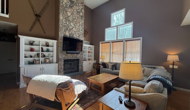 Tremendous 5-bedroom house in Pocono Pines in Pocono Pines