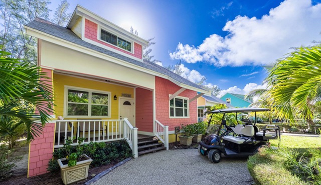 Turtle Shell/Beach/Umbrella/Chairs/Kayak/Free Golf Cart/Quiet Dead End Street in Spanish Wells