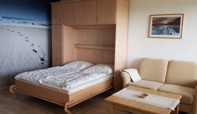 Vacation apartment/apartment for 2 guests with 38m² in Holm (20379) in Holm