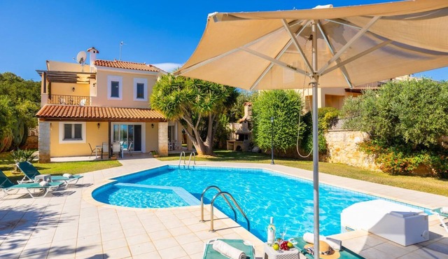 Villa Anemoni - Three Bedroom Villa, Sleeps 6 in Rethymno