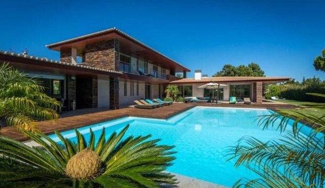 Villa Filipa, Super Luxe 5 bed 5 bath villa in Almancil. in Almancil