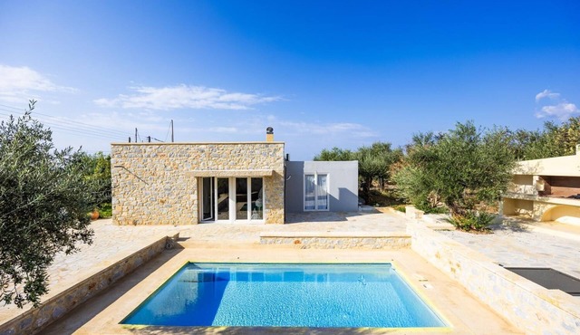 Villa Omega - Two Bedroom Villa, Sleeps 4 in Ditiki Mani