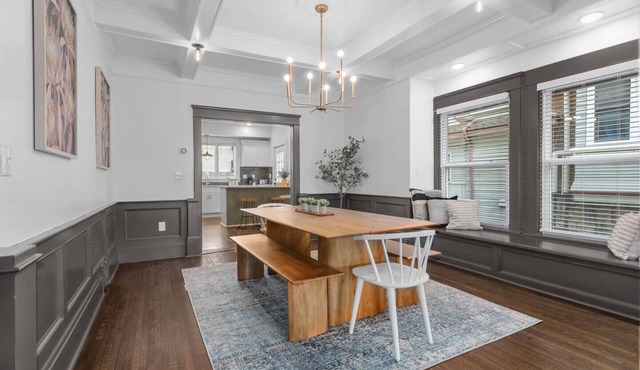 Walnut Charming Modern 5BR Home Walkable Kings in Kansas City