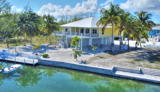 Waterfront Studio,300yds to stunning beach & DIY bonefish flats,Boat available in Abaco
