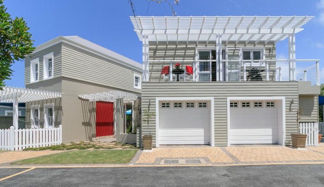 Waterside Elegance Studio Apartment in Knysna