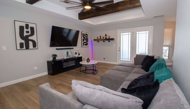 Welcome to The Zen Den – Your Peaceful Retreat in Waynesville, Missouri in Waynesville