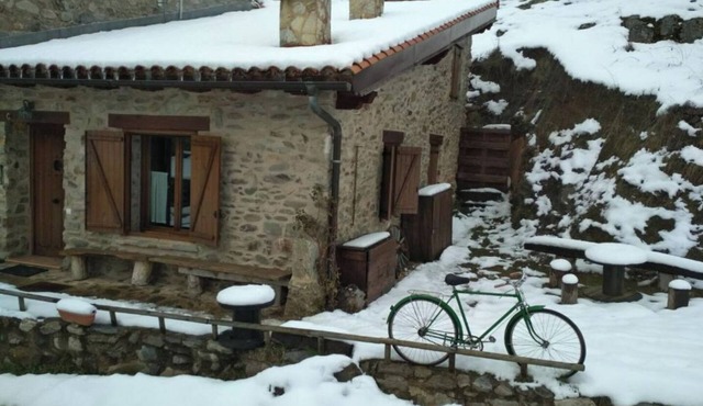 Zaldierna al sol, a 17th century village. ezcaray in Zaldierna