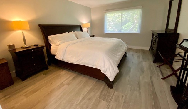 Zen Weston Condo Centrally Located in Weston