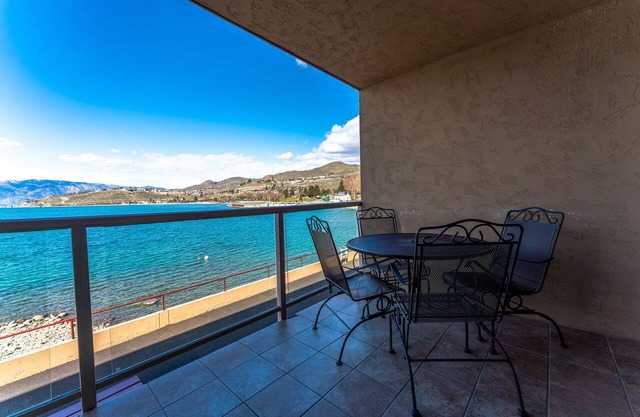Grandview Waterfront 